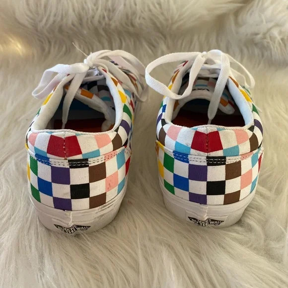 Men’s Vans Shoes - Picture 5 of 12